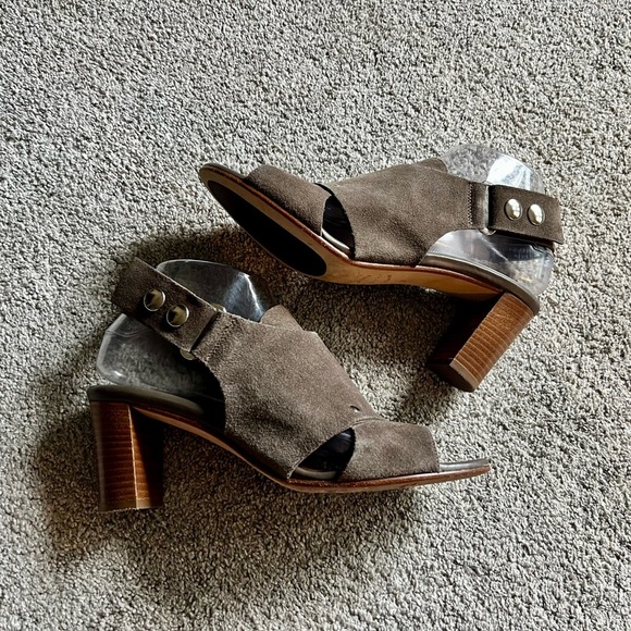 Anyi Lu 'Athena' Women’s Size 38 Sling Back Sandal- Moss Suede - Block Heel - Picture 1 of 7